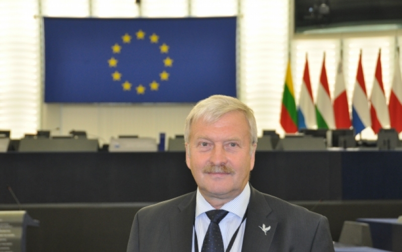 B. Ropės pasisakymas EP Žemės ūkio ir kaimo plėtros komiteto posėdžio, skirto pieno sektoriui aptarti, metu